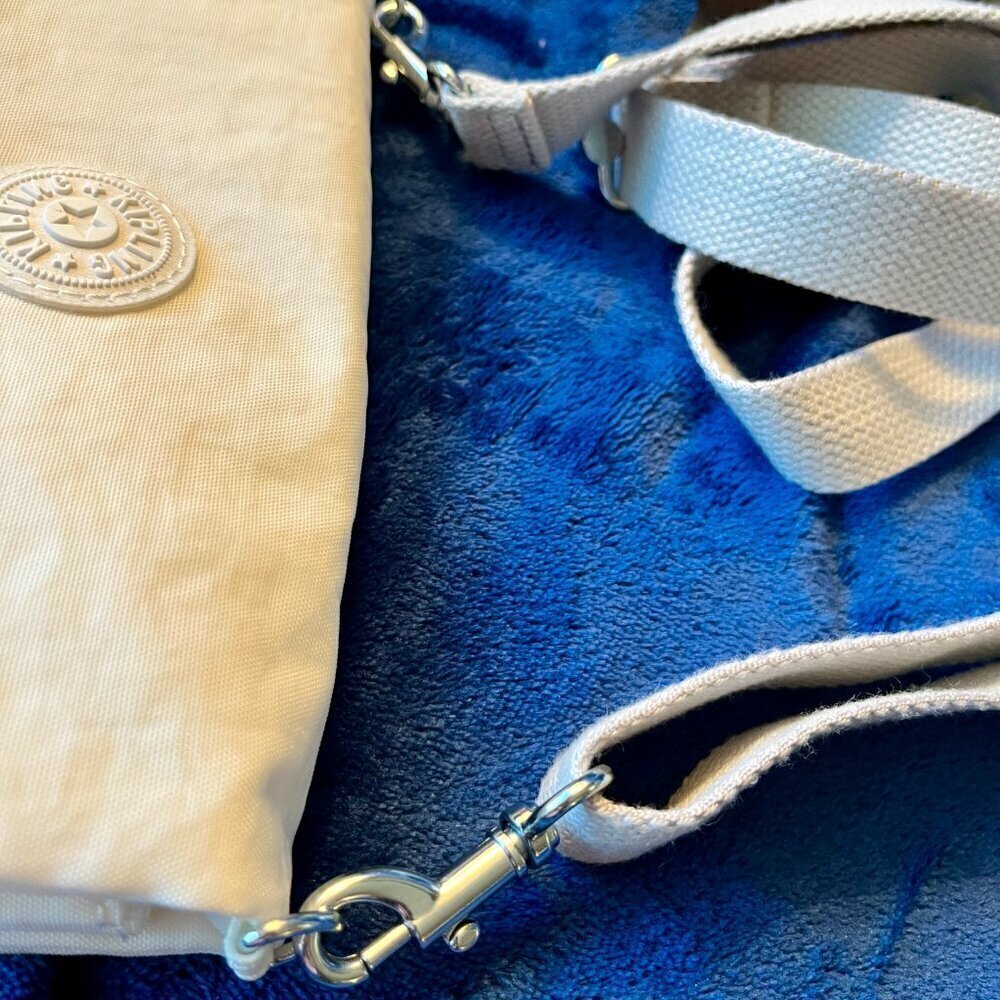 Kipling Lynne 3-in-1 Convertible Crossbody Belt Bag Clutch Cream - Picture 11 of 13